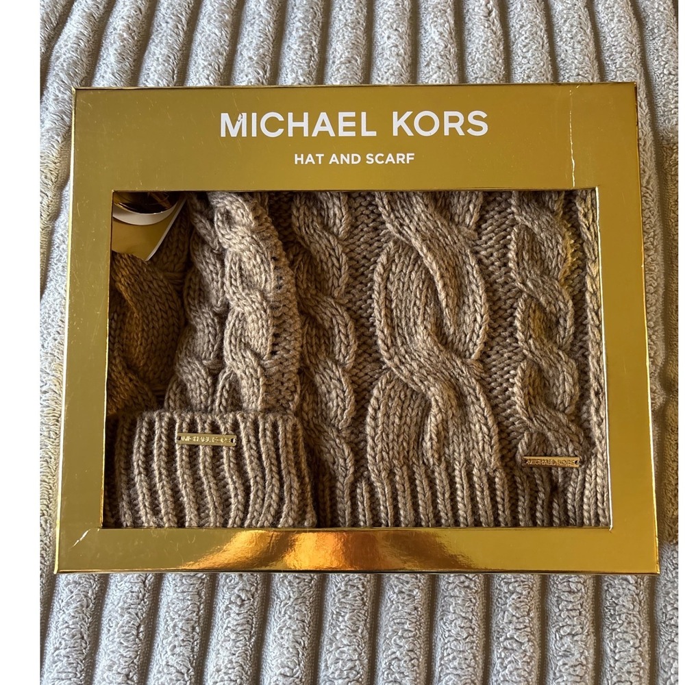 Michael Kors Camel Cable Knit Hat and Scarf Set Gold Logo 539778C-252 OS